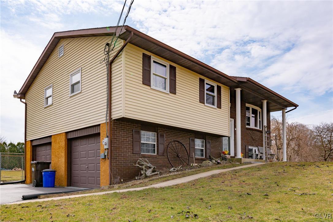 2034 Corning Road Palm, PA 18070 - Photo 1 of 25 Gallery Image 1