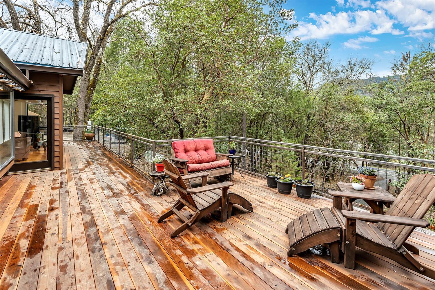 1250 Wards Creek Road Rogue River, OR 97537 - Photo 23 of 32 Relax and enjoy the views!