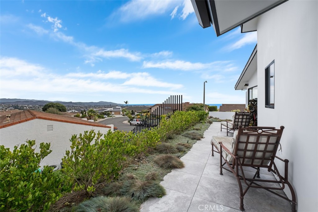 32182 Sea Island Drive Dana Point, CA 92629 - Photo 42 of 48 a view of a terrace with sitting area