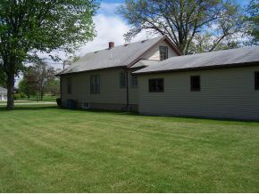 701 West 6th Street Rochester, IN 46975 - Photo 2 of 12