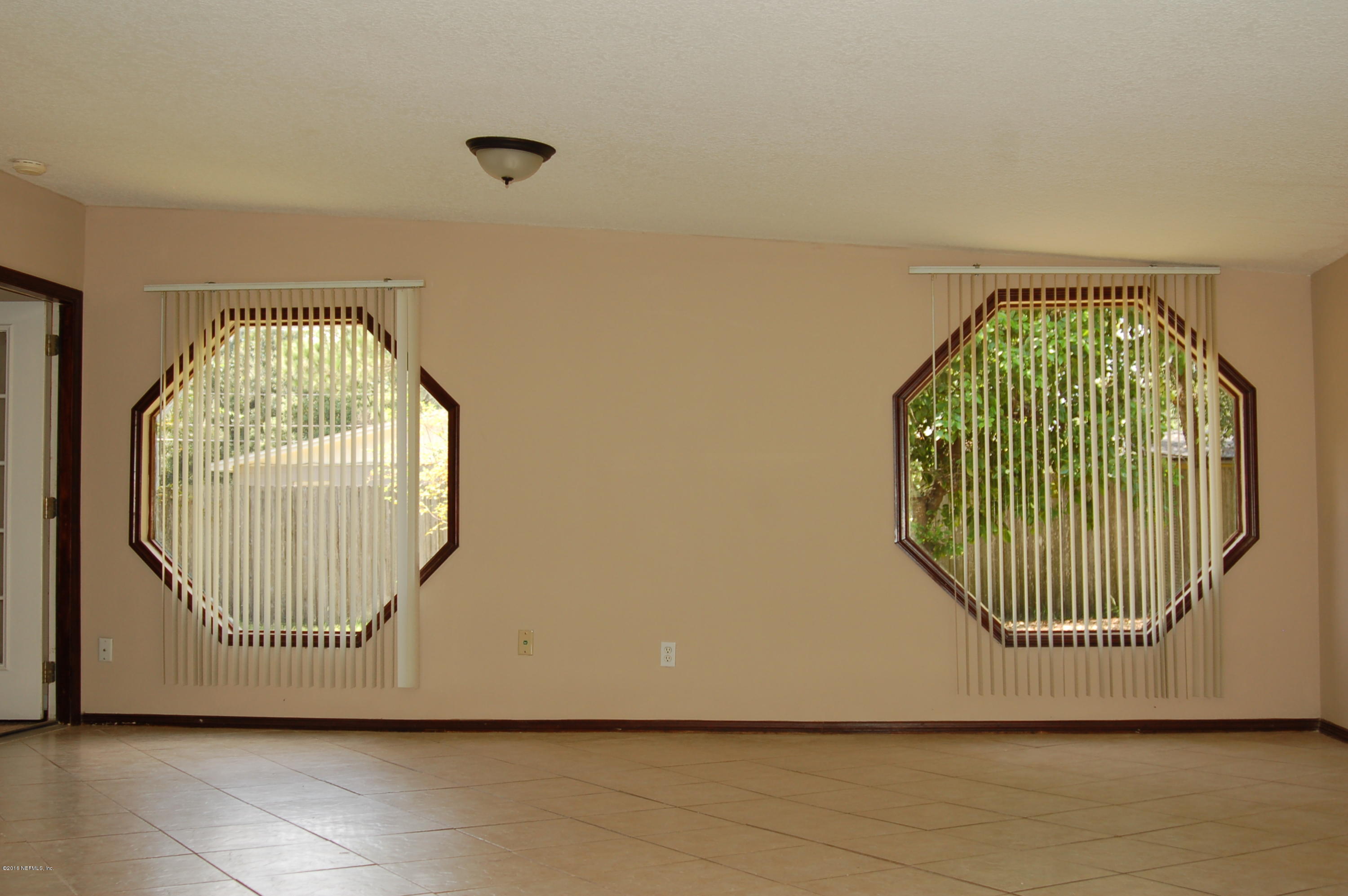 9434 Evesham Road Jacksonville, FL 32208 - Photo 12 of 25 DSC_0114