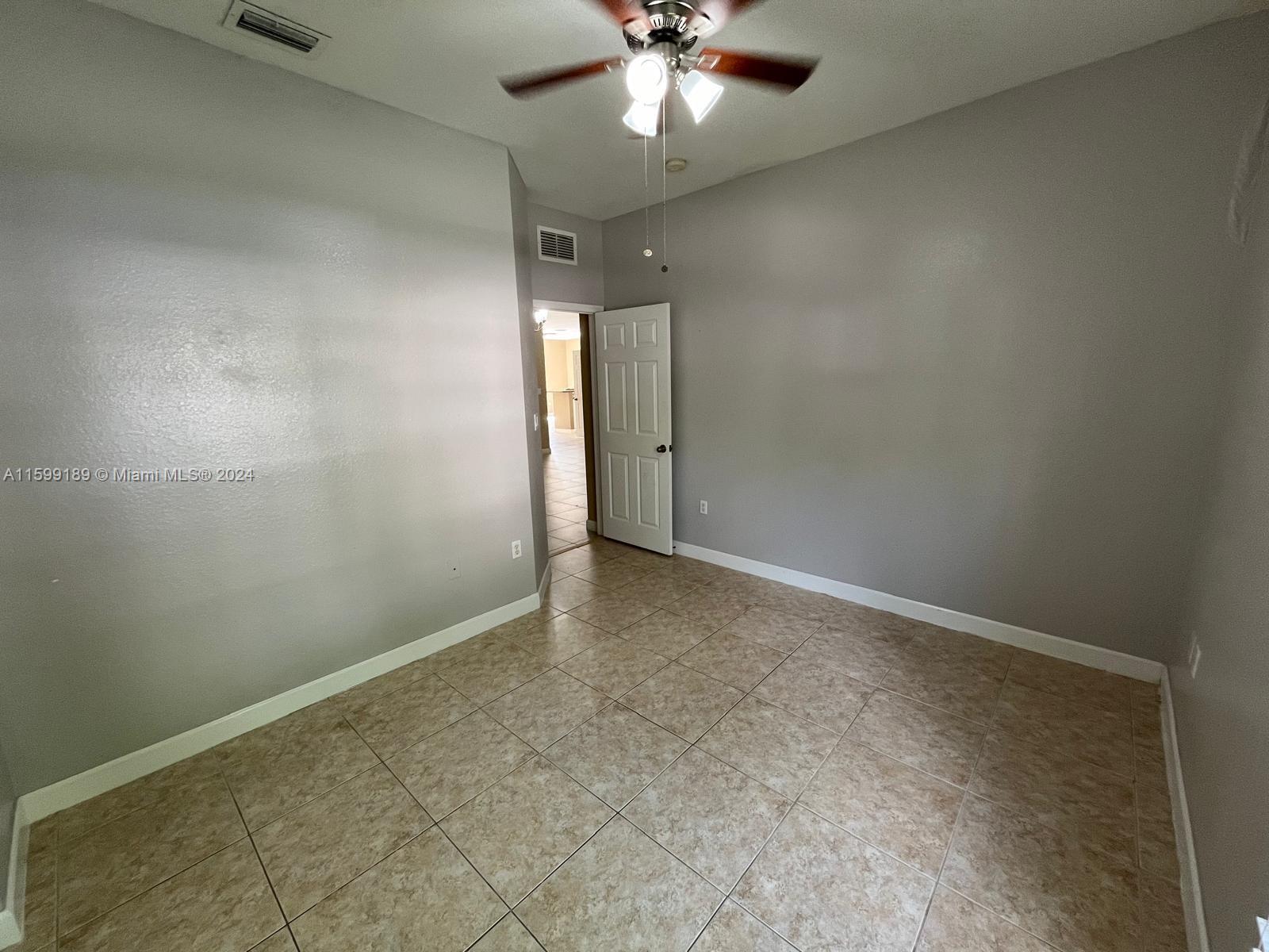 1457 Northeast 40th Road Homestead, FL 33033 - Photo 20 of 25