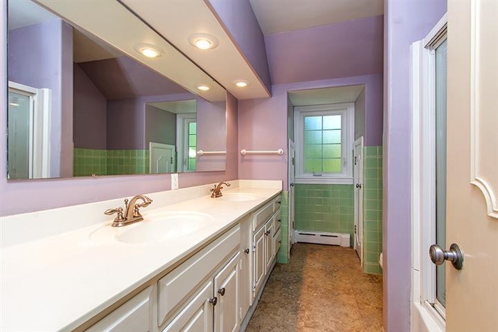 2244 Fairhaven Road Davenport, IA 52803 - Photo 17 of 24 Gallery Image 17