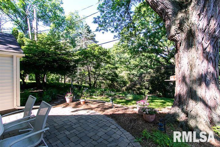 2244 Fairhaven Road Davenport, IA 52803 - Photo 22 of 24 Gallery Image 22