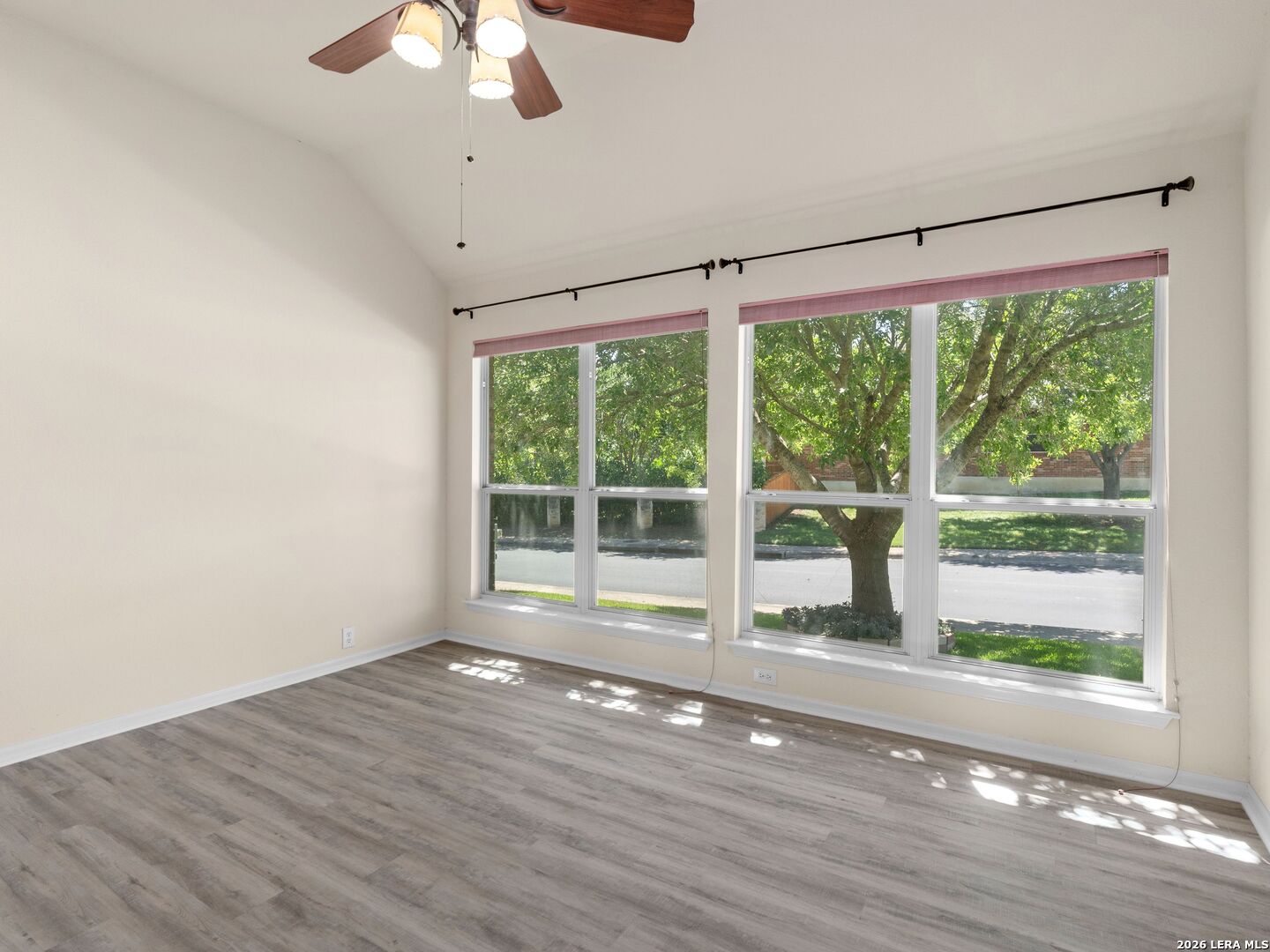 10426 Rainbow View Helotes, TX 78023 - Photo 21 of 28