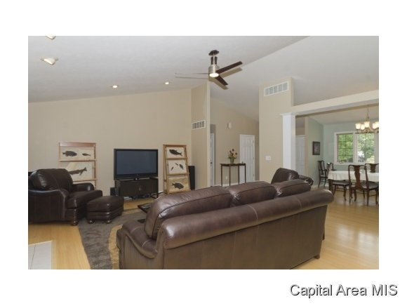 4009 Eagle Wing Road Springfield, IL 62711 - Photo 7 of 21