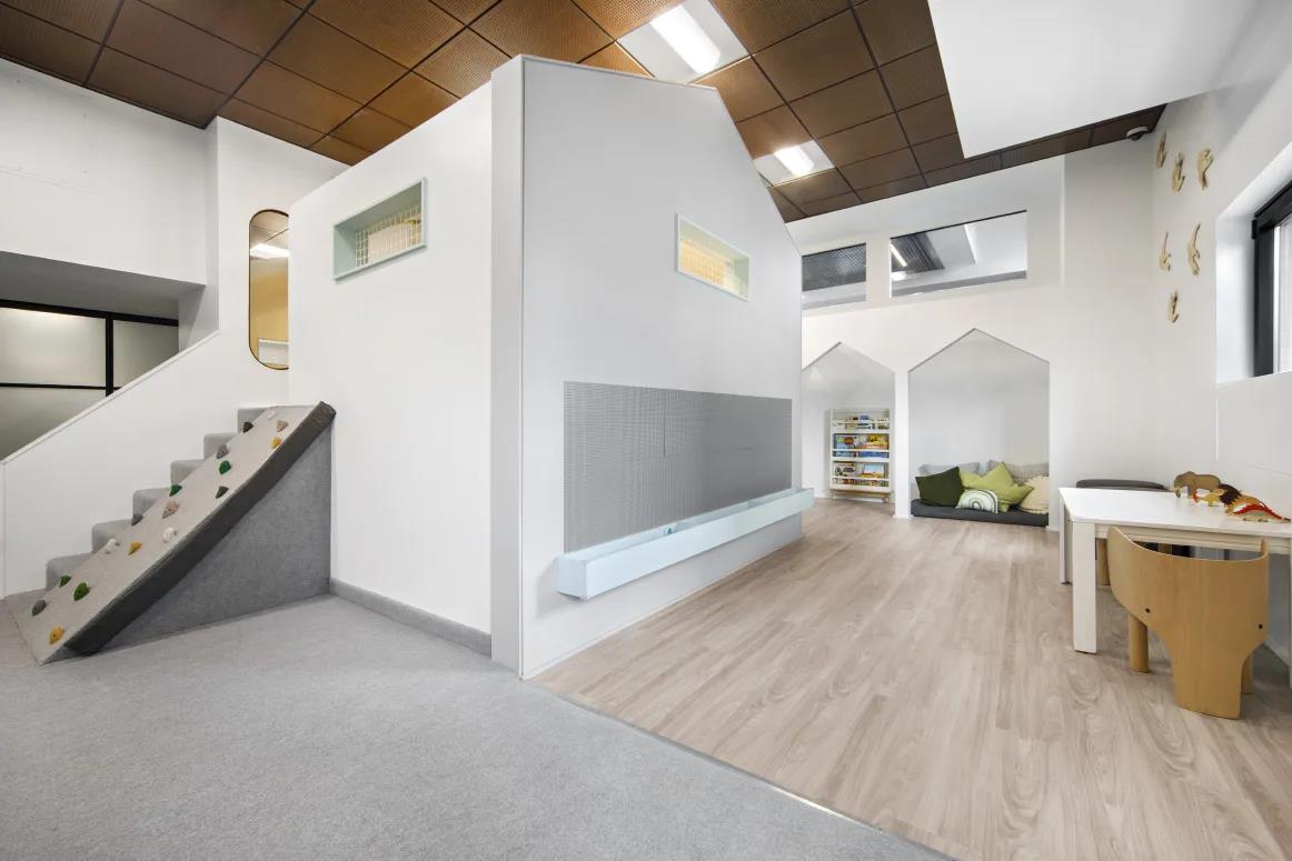 200 East 87th Street, Unit 17F Manhattan, NY 10028 - Photo 6 of 9 a view of a storage & utility room