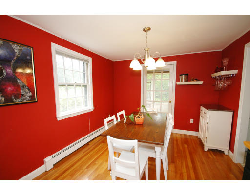 44 Chestnut Hill Road Groton, MA 01450 - Photo 12 of 23 a dining room with furniture and window