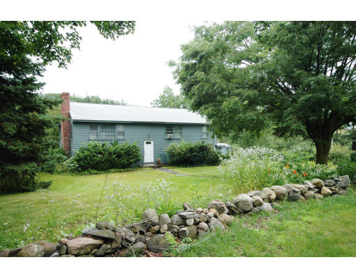 44 Chestnut Hill Road Groton, MA 01450 - Photo 3 of 23 a view of backyard with green space