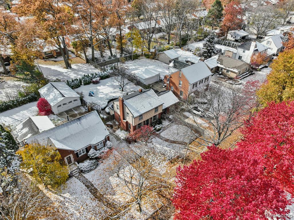 1039 Hawthorne Road Grosse Pointe Woods, MI 48236 - Photo 46 of 63