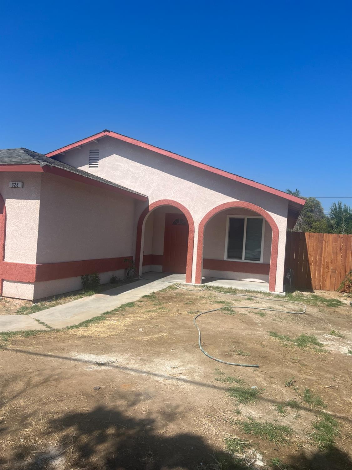 328 Hull Avenue Madera, CA 93638 - Photo 4 of 10