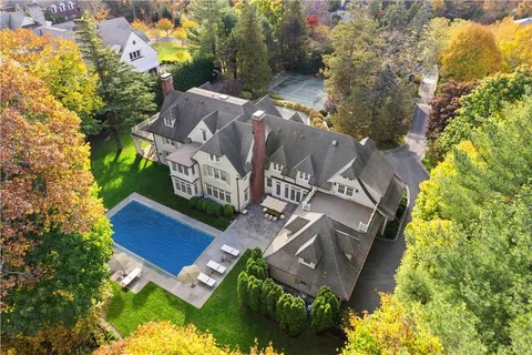 $6,995,000 | 100 Morris Lane, Scarsdale, NY 10583