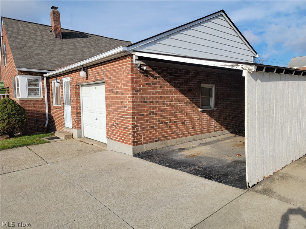 6165 Dunham Road Maple Heights, OH 44137 - Photo 5 of 18