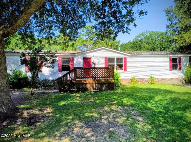 $129,000 | 335 Queens Haven Road, Hubert, NC 28539