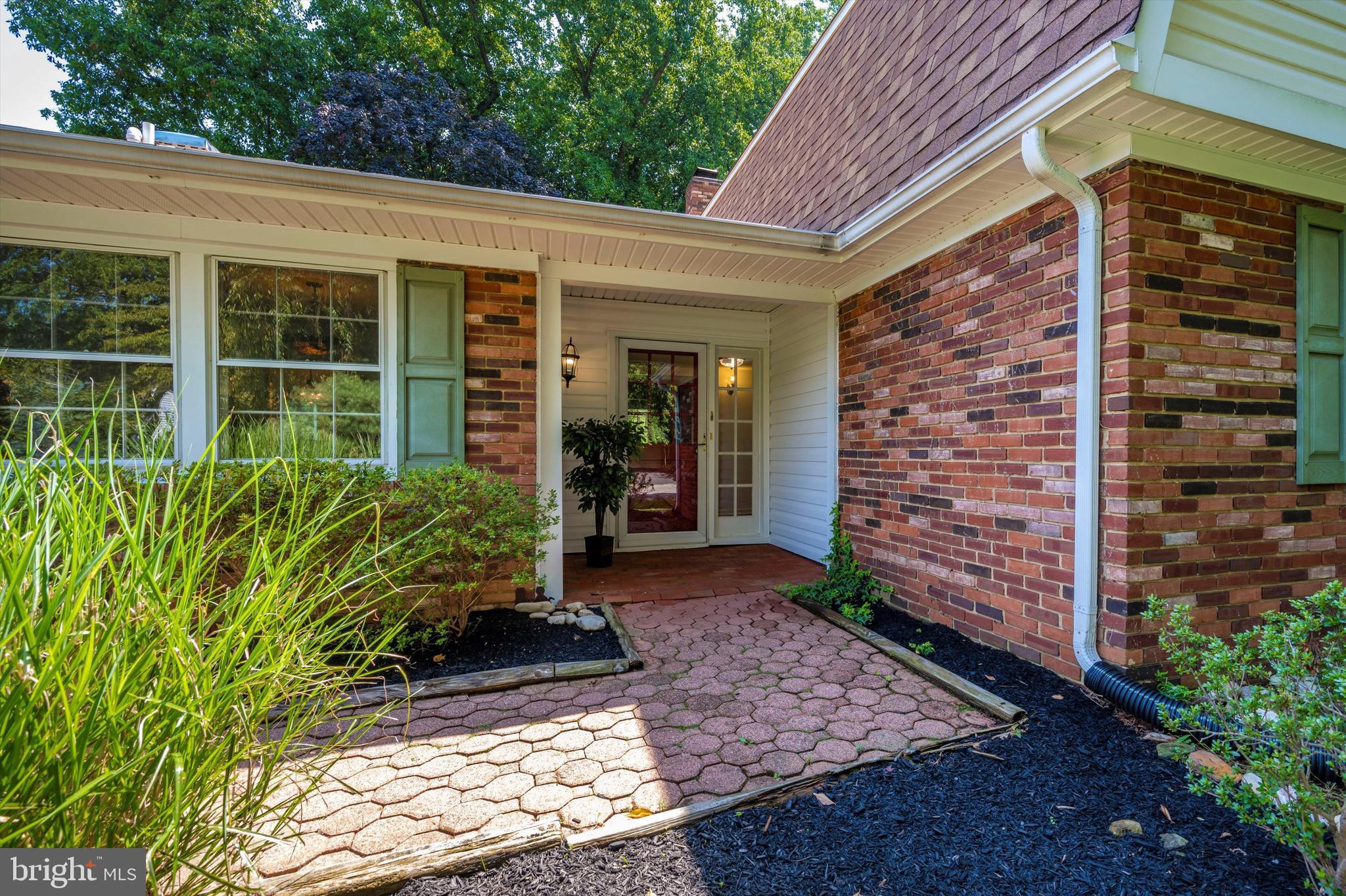 13709 Beauwick Court Silver Spring, MD 20906 - Photo 3 of 54 Gallery Image 3