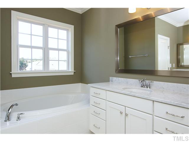 2722 Bembridge Drive Raleigh, NC 27613 - Photo 19 of 25 Gallery Image 19