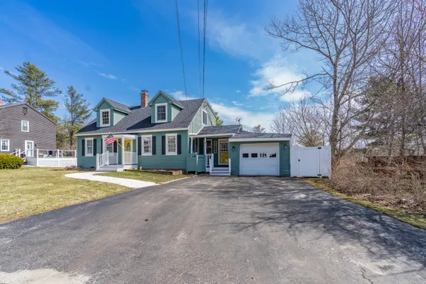 $575,000 | 1 Seekins Drive, Bath, ME 04530