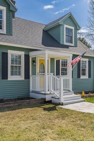 $575,000 | 1 Seekins Drive, Bath, ME 04530