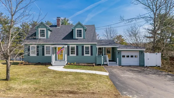 $575,000 | 1 Seekins Drive, Bath, ME 04530