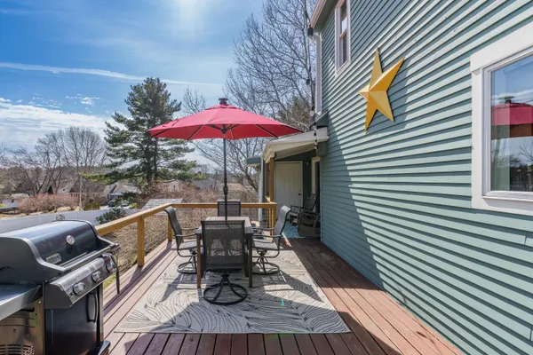 $575,000 | 1 Seekins Drive, Bath, ME 04530