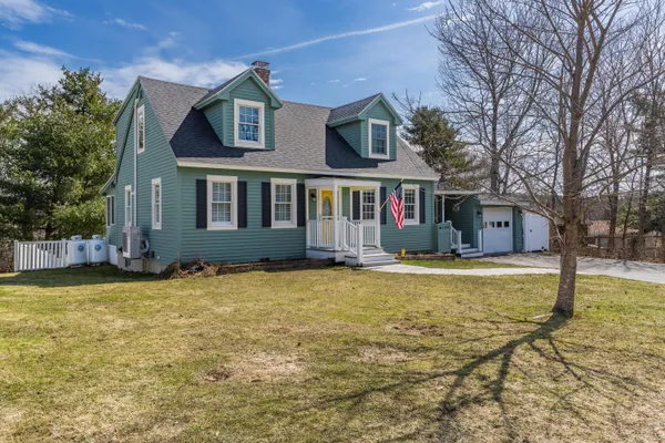$575,000 | 1 Seekins Drive, Bath, ME 04530