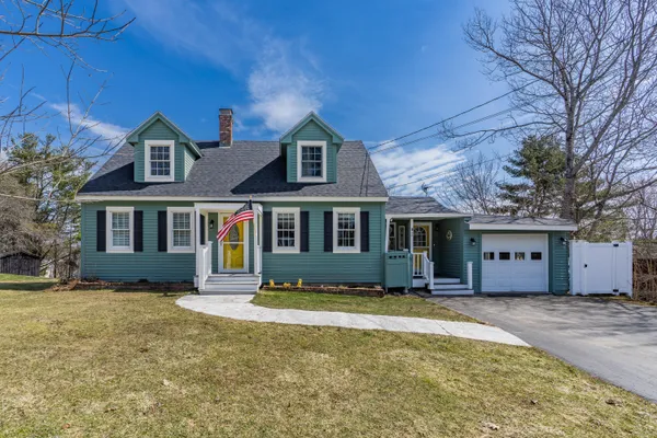 $575,000 | 1 Seekins Drive, Bath, ME 04530