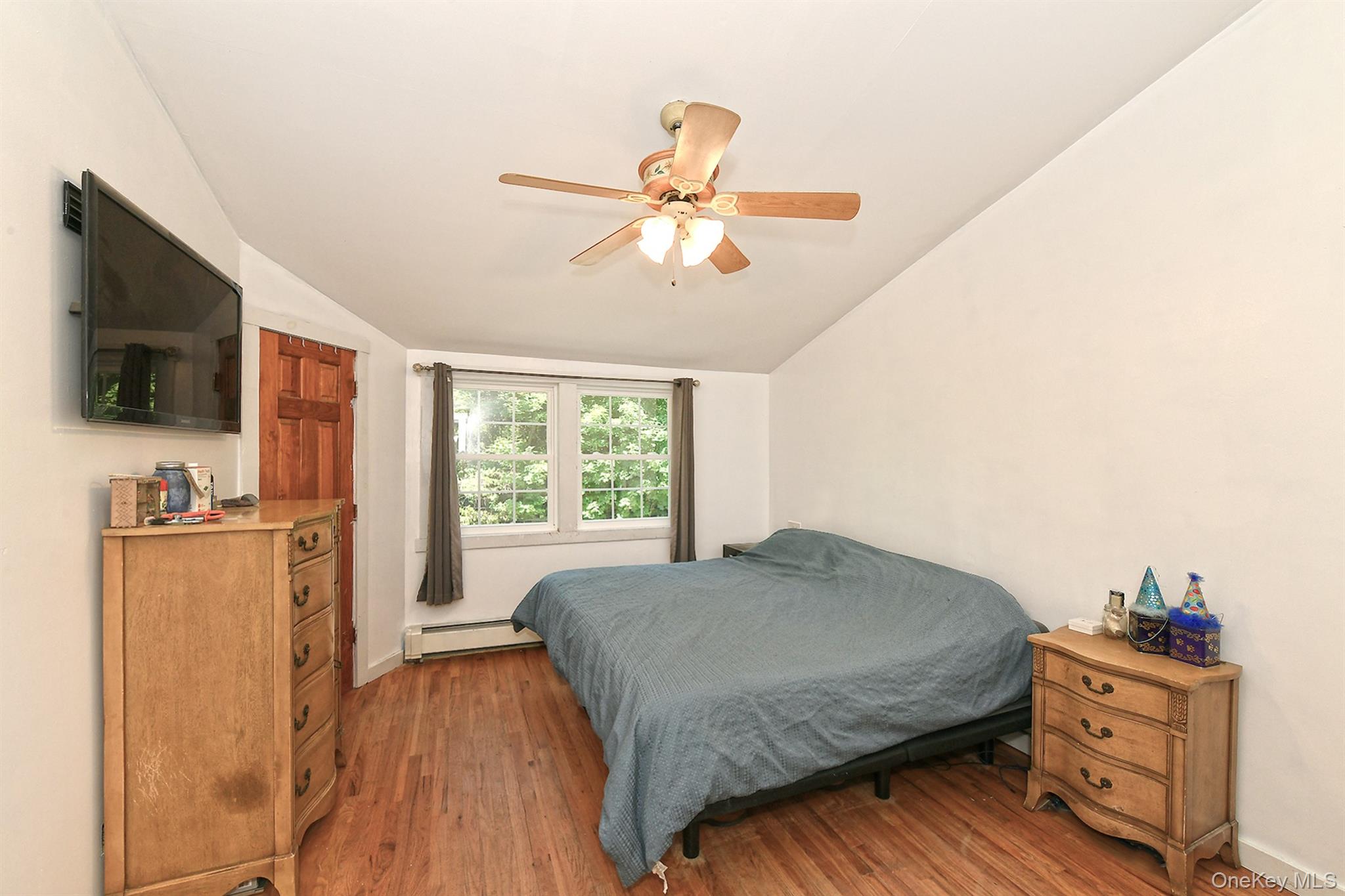 33 Robin Road Rocky Point, NY 11778 - Photo 8 of 16