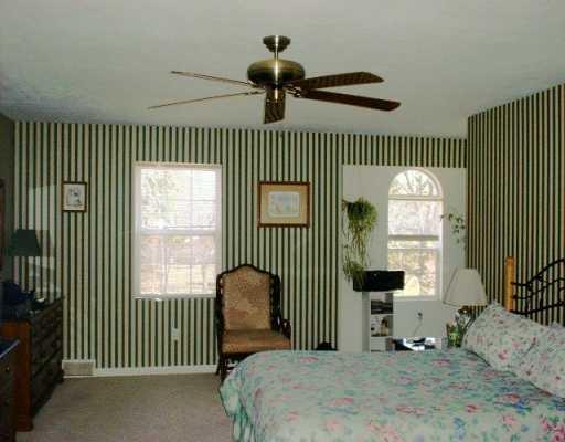3099 Mercer Road New Castle, PA 16105 - Photo 5 of 7 Gallery Image 5