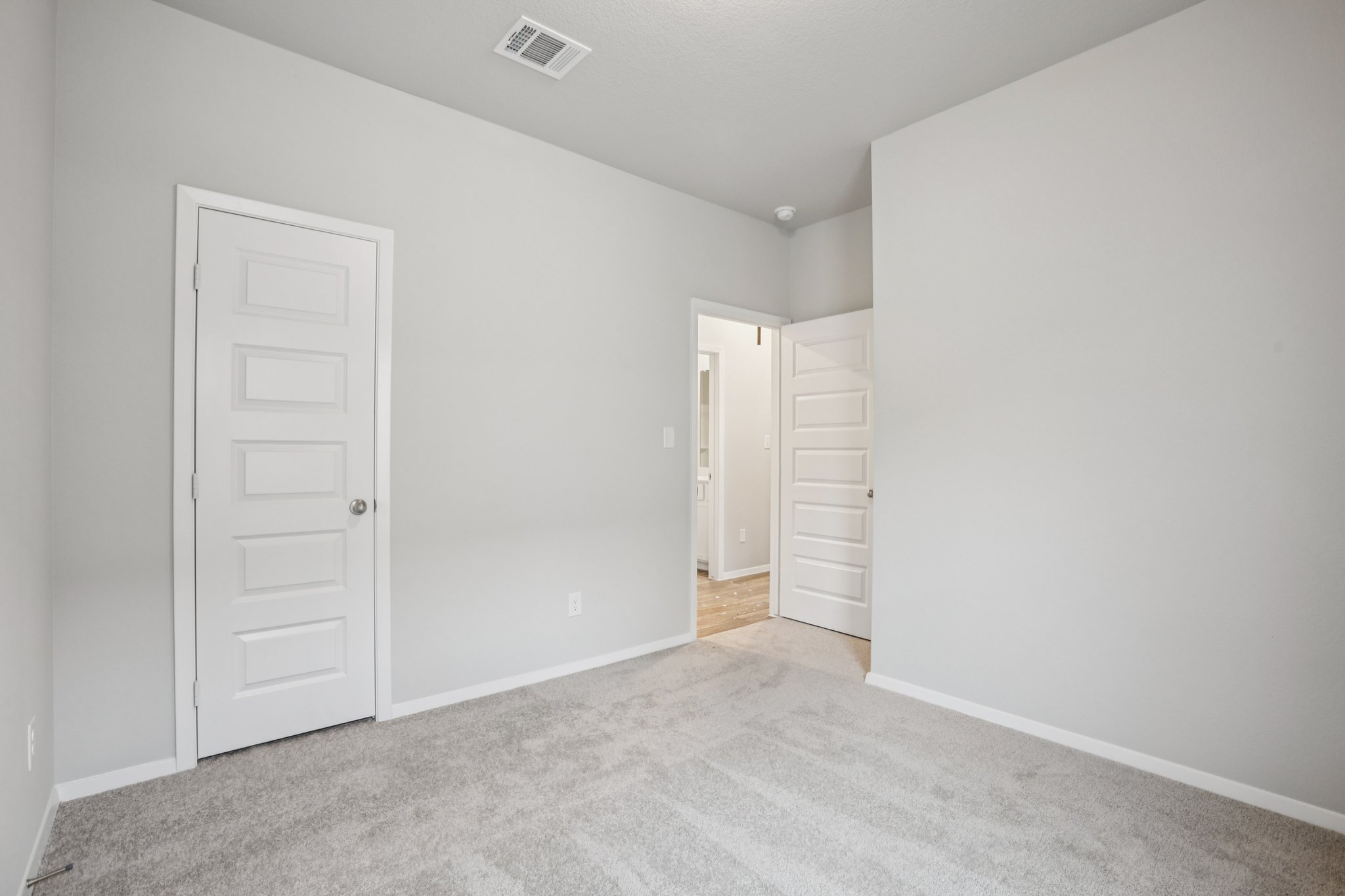 104 Summer Drive Elgin, TX 78621 - Photo 26 of 40 a view of an empty room
