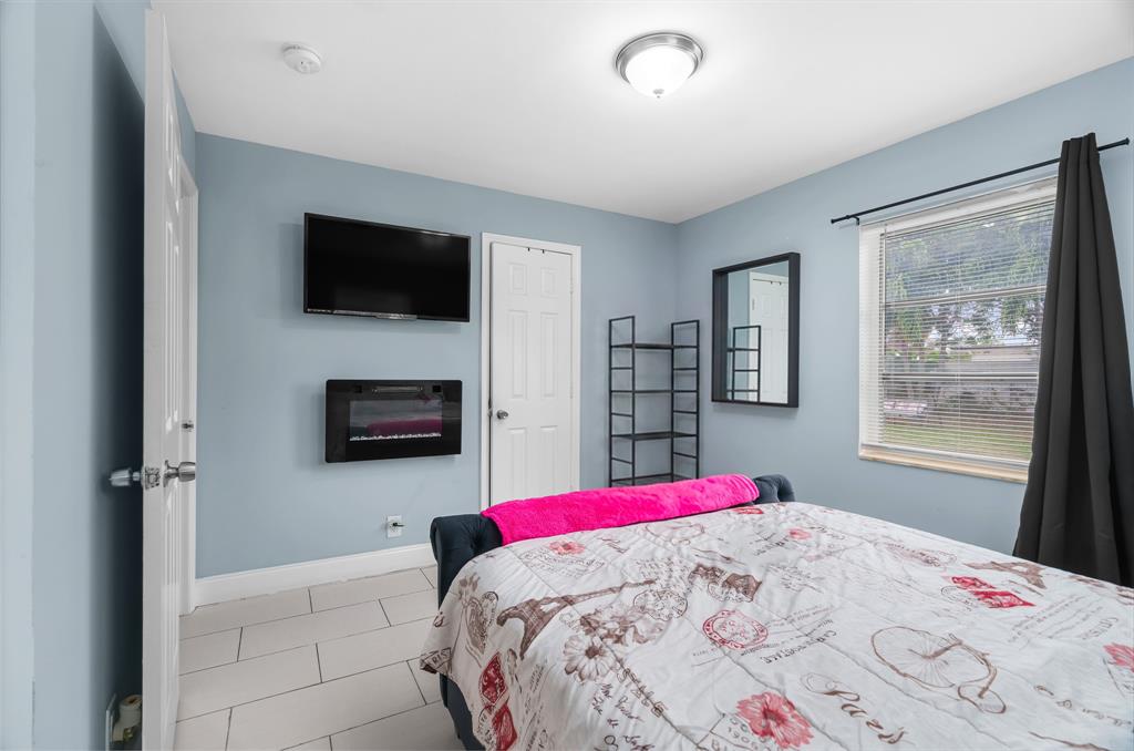 1475 7th Street West Palm Beach, FL 33401 - Photo 28 of 32