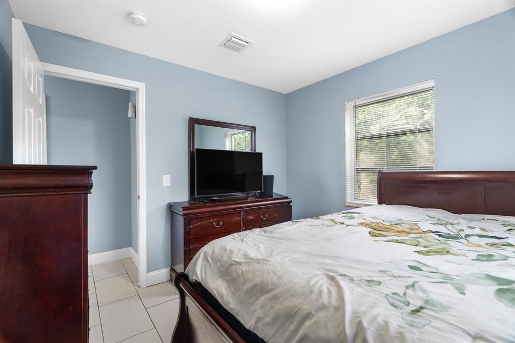 1475 7th Street West Palm Beach, FL 33401 - Photo 30 of 32