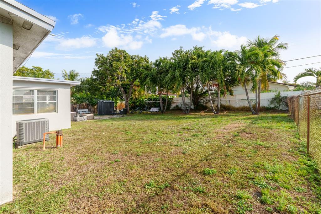 1475 7th Street West Palm Beach, FL 33401 - Photo 8 of 32