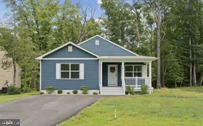 16 Placid Road Colonial Beach, VA 22443 - Photo 2 of 25