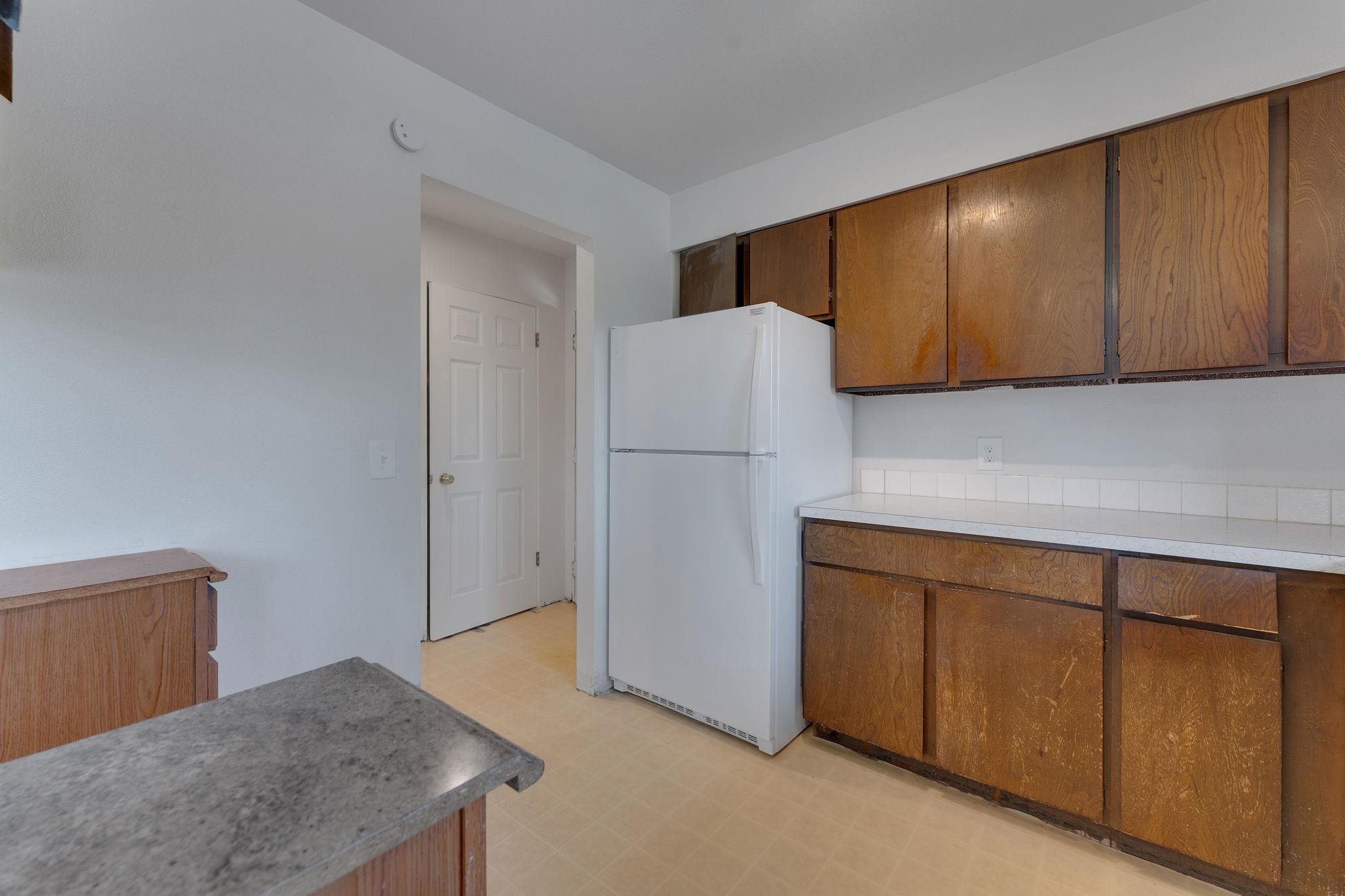 219 North University Road Spokane Valley, WA 99206 - Photo 12 of 49