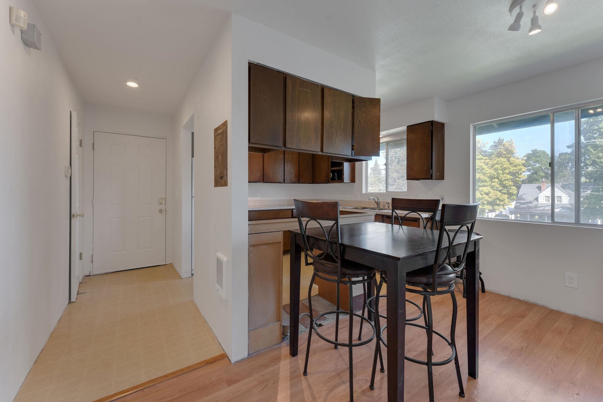 219 North University Road Spokane Valley, WA 99206 - Photo 15 of 49