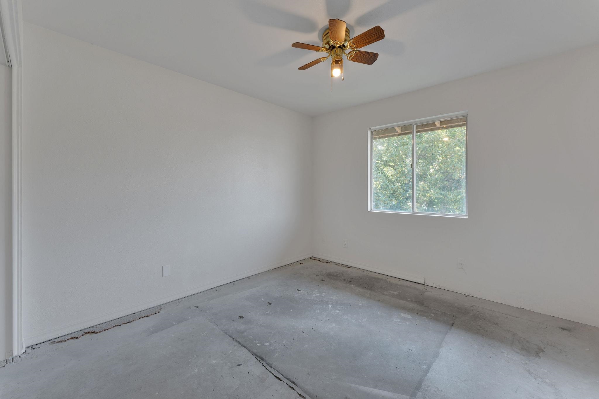 219 North University Road Spokane Valley, WA 99206 - Photo 16 of 49