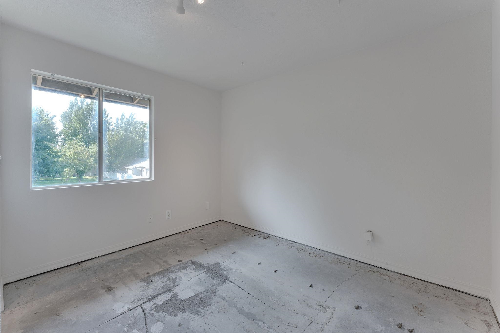 219 North University Road Spokane Valley, WA 99206 - Photo 18 of 49