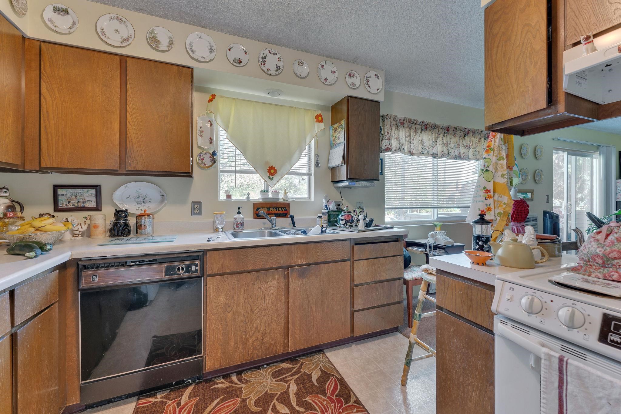 219 North University Road Spokane Valley, WA 99206 - Photo 32 of 49