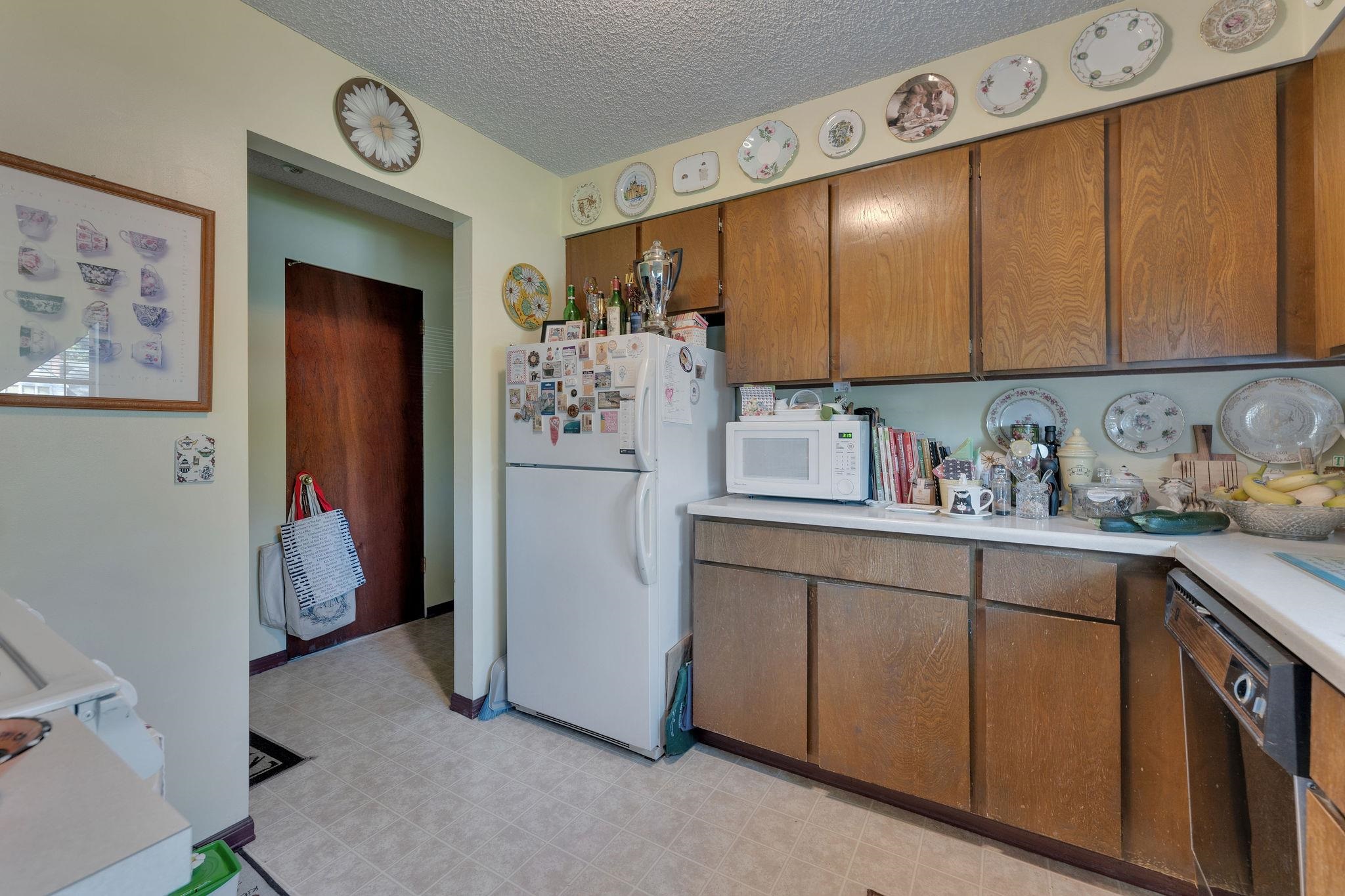 219 North University Road Spokane Valley, WA 99206 - Photo 34 of 49