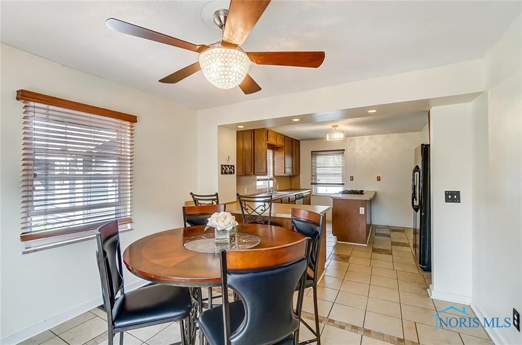 1615 Gilbert Road Toledo, OH 43614 - Photo 10 of 44 Gallery Image 10