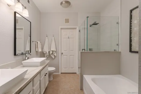 $995,000 | 3825 Elijah Court, Unit 332, San Diego, CA 92130