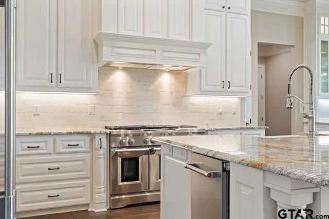 $1,395,000 | 7532 Northlake Drive, Tyler, TX 75703