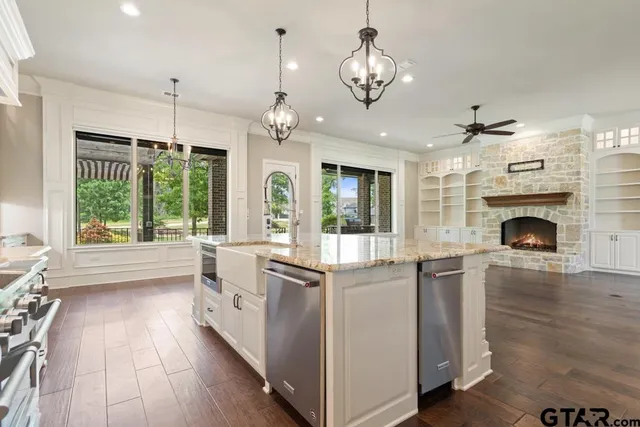 $1,395,000 | 7532 Northlake Drive, Tyler, TX 75703