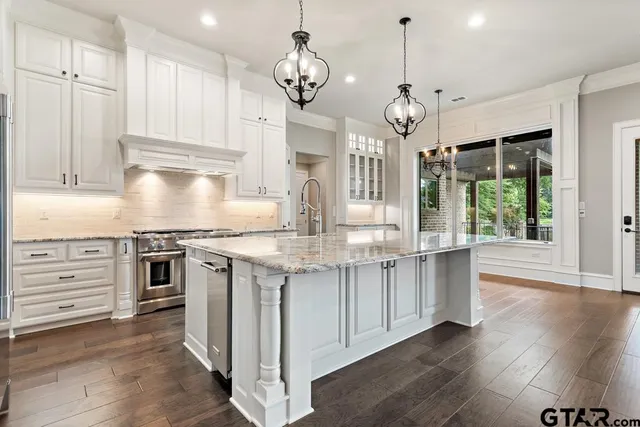 $1,395,000 | 7532 Northlake Drive, Tyler, TX 75703