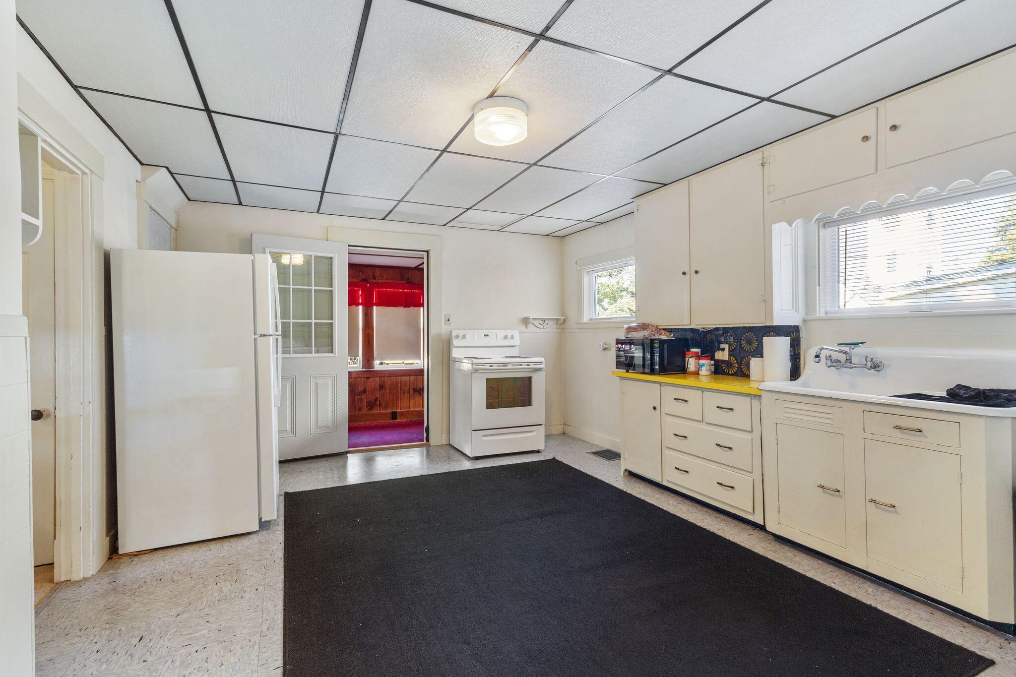 3-5 Central Avenue Old Orchard Beach, ME 04064 - Photo 5 of 55 3_Central_Ave_19