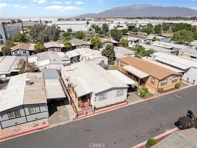 a picture of city view