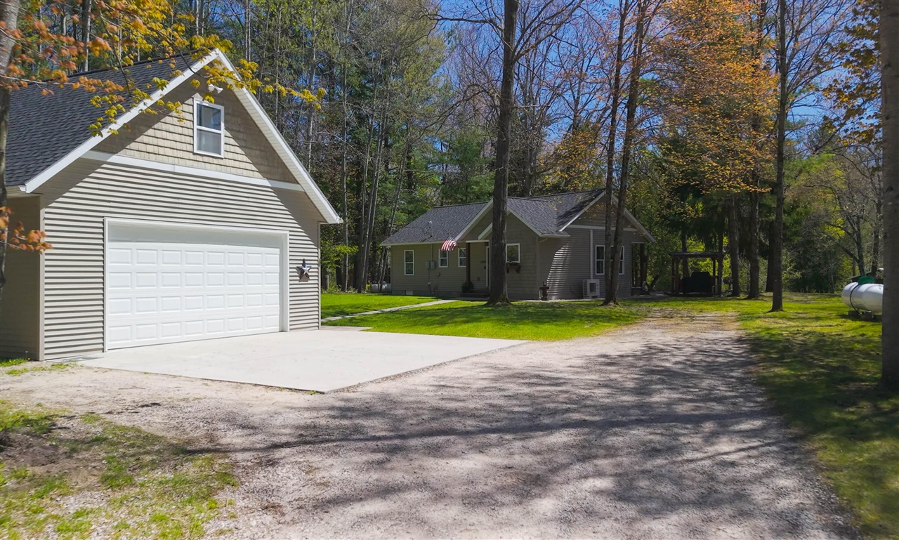 5936 South Rapids Road Branch, MI 49402 - Photo 2 of 46