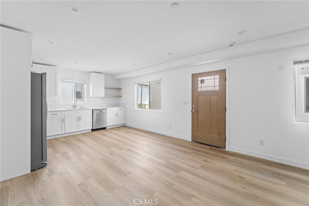 18656 Runnymede Street Reseda, CA 91335 - Photo 11 of 58