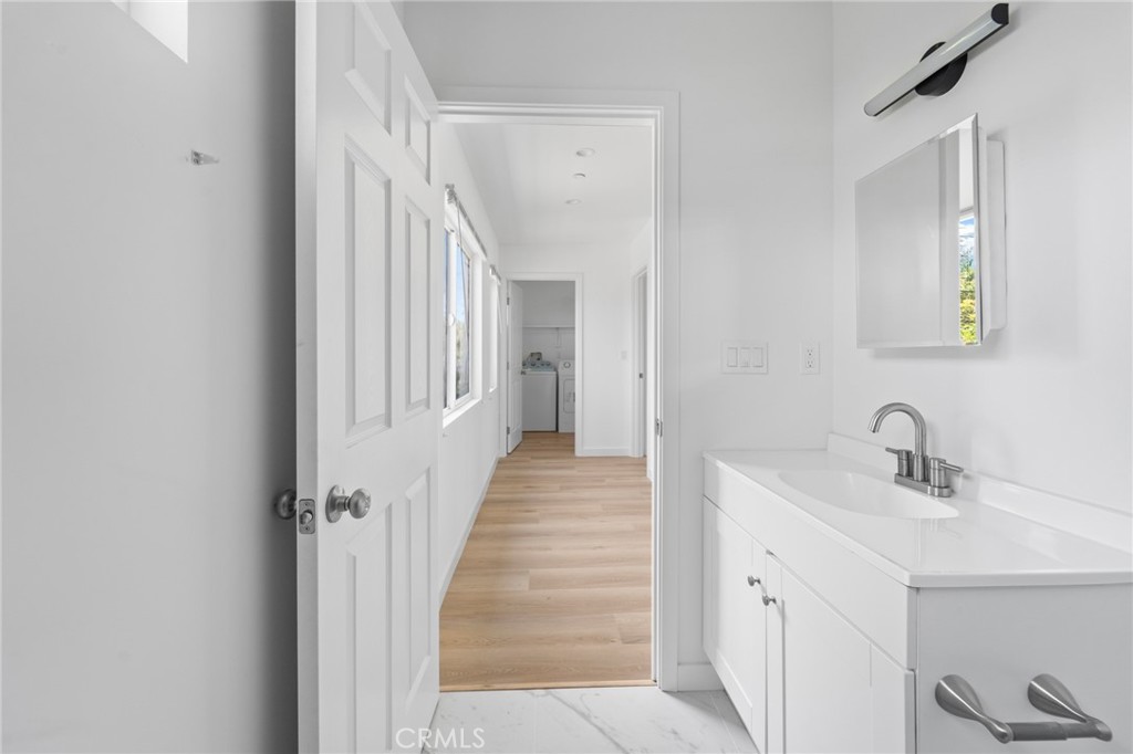 18656 Runnymede Street Reseda, CA 91335 - Photo 16 of 58