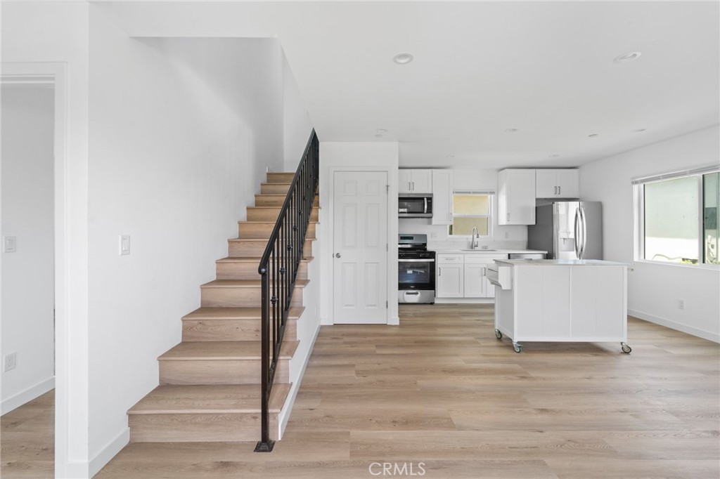 18656 Runnymede Street Reseda, CA 91335 - Photo 18 of 58